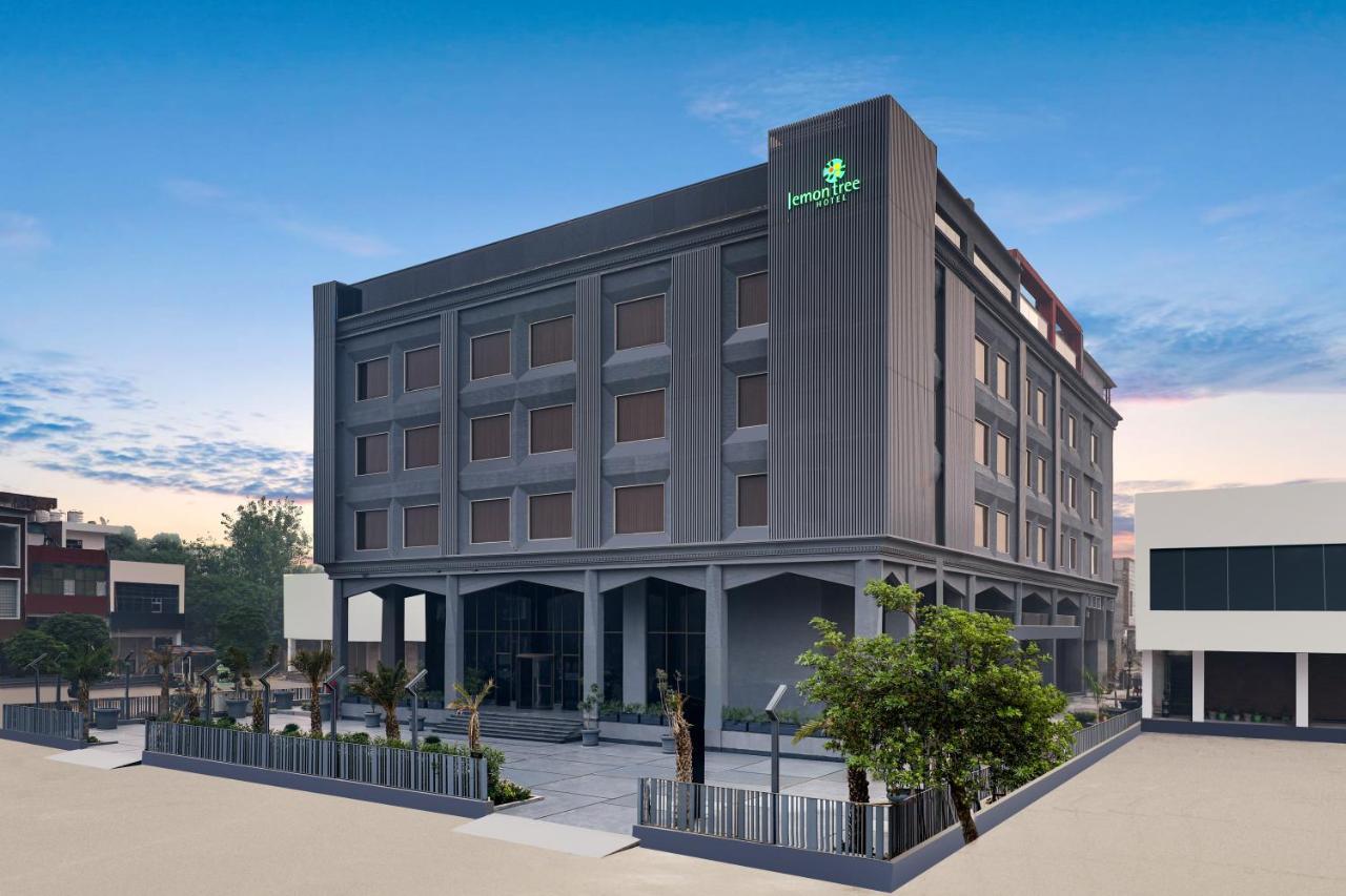 Lemon Tree Hotel, Hisār Zewnętrze zdjęcie