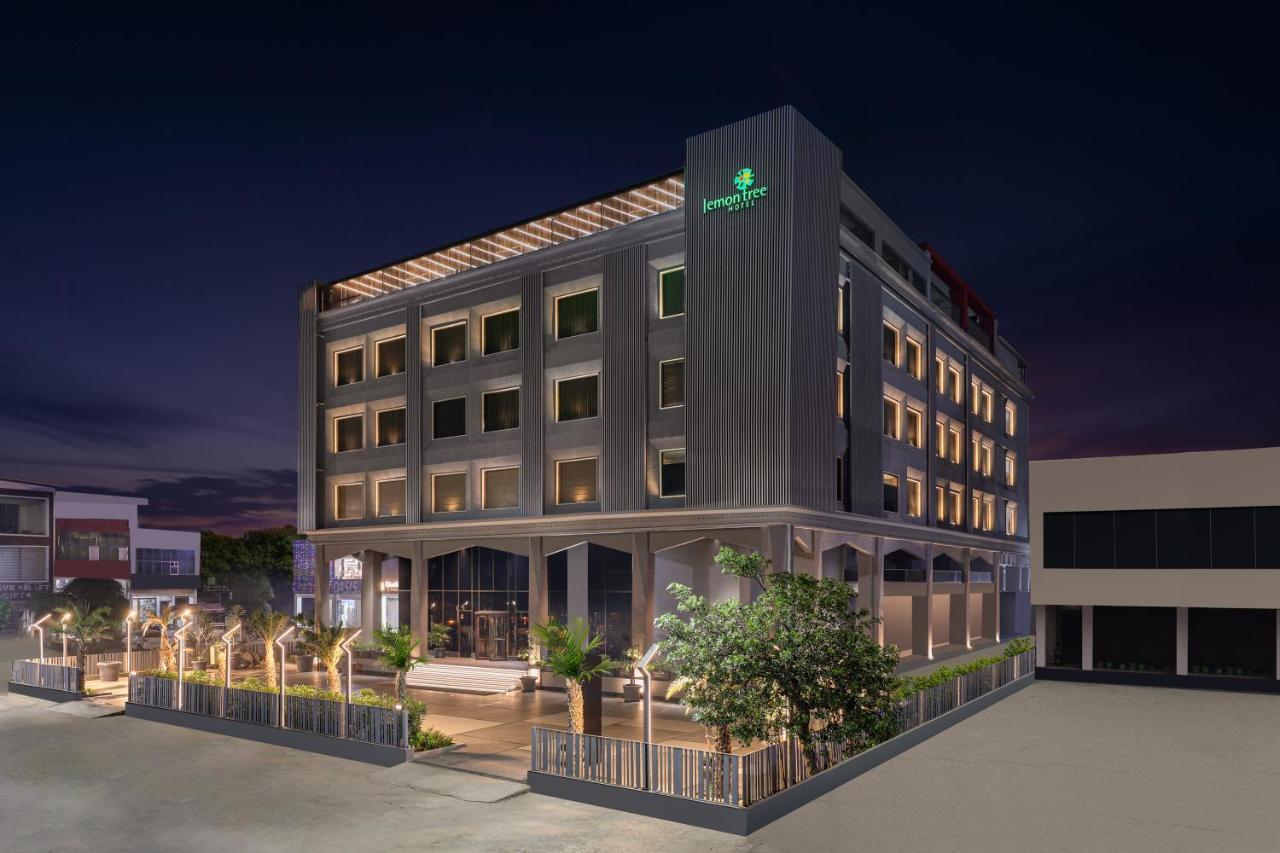 Lemon Tree Hotel, Hisār Zewnętrze zdjęcie